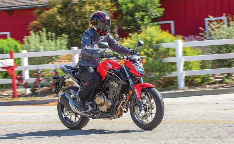 Honda trình làng cặp đôi xe mô tô phân khúc 500cc giá tầm 200 triệu