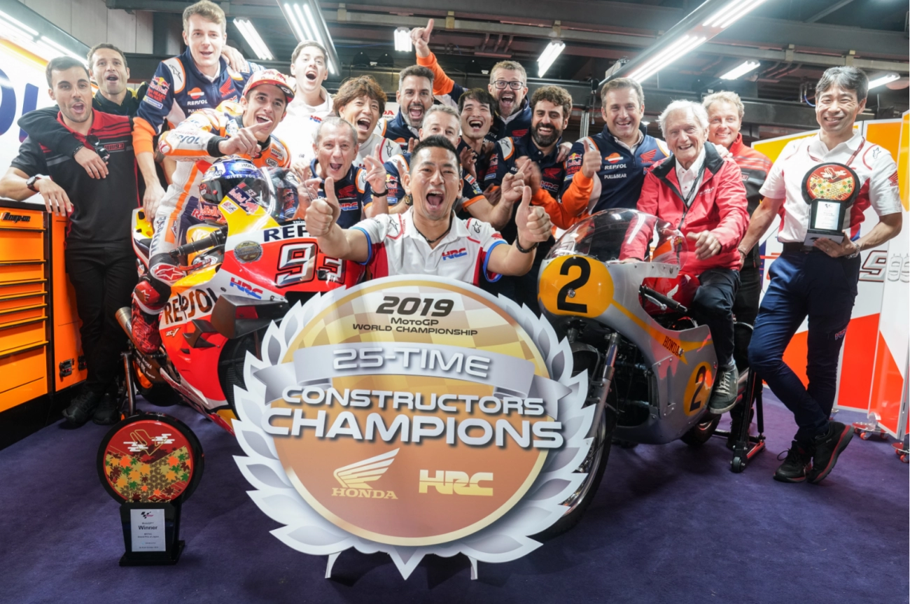 Honda vn đồng hành cùng repsol honda team chinh phục danh hiệu triple crown motogp 2019