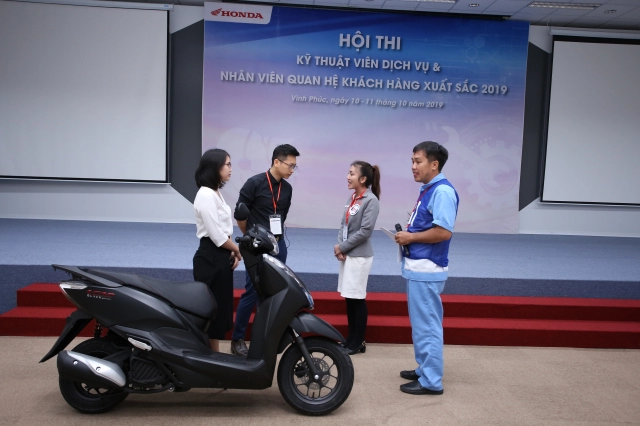 Honda vn tổ chức hội thi kỹ thuật viên dịch vụ 