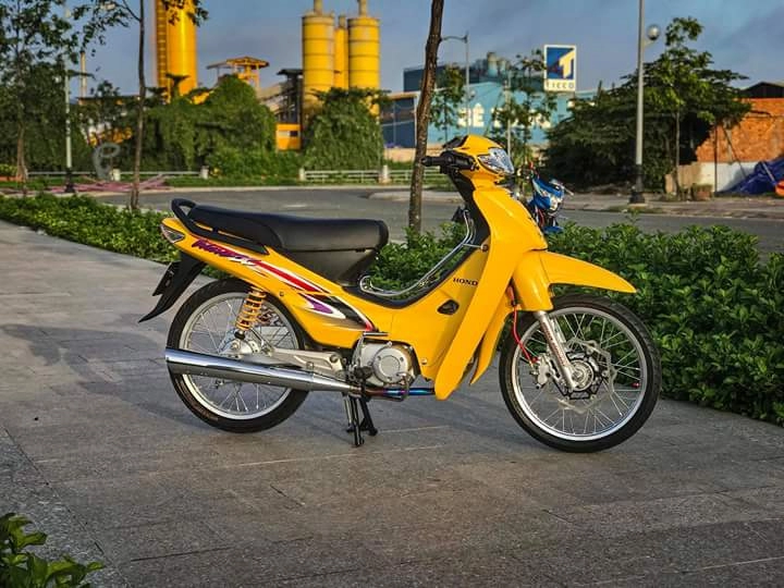 Honda wave trang bị nhiều đồ chơi có giá trị của tay chơi tiền giang