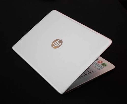 Hp envy 13 laptop nhôm nguyên khối siêu mỏng và nhẹ