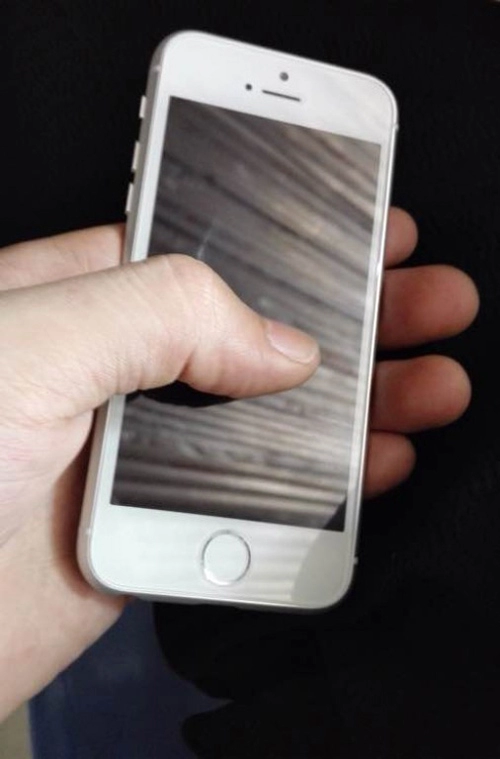 Iphone 6c vỏ kim loại công nghệ touch id lộ ảnh thực tế