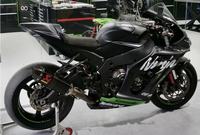 Jonathan rea mở cuộc đấu giá kawasaki zx-10rr