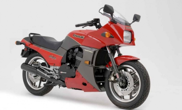 Kawasaki dự kiến hồi sinh gpz900r thách thức suzuki katana hiện nay