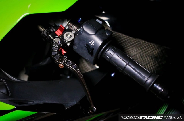 Kawasaki ninja zx-10r độ hút hồn khi với dàn option đỉnh cao
