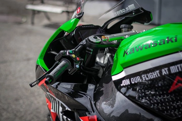 Kawasaki ninja zx-10r độ không thể chê được với phong cách racing