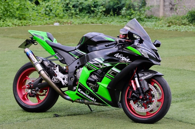 Kawasaki ninja zx-10r độ sặc mùi công nghệ đồ chơi nhật bản