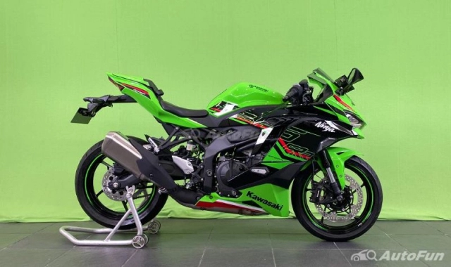 Kawasaki ninja zx-25r 2023 trình làng - nâng cấp màn hình màu kết nối thông minh