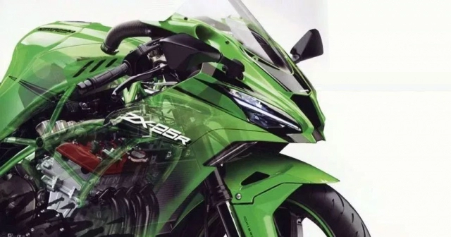 Kawasaki ninja zx-25r mới nhất có thể được chia làm 2 phiên bản