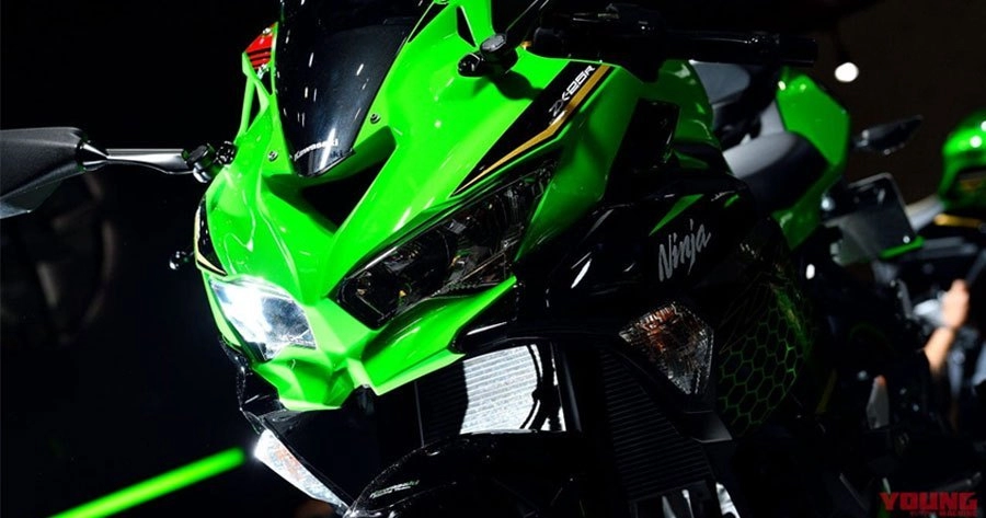 Kawasaki ninja zx-25r mới sẽ gồm 2 phiên bản std và se với các tính năng khác nhau