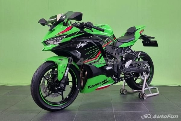 Kawasaki ninja zx-25rr 2023 mới sở hữu nhiều trang bị của superbike cao cấp