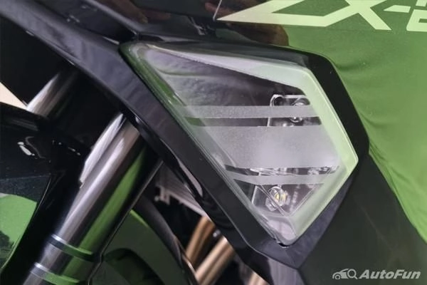 Kawasaki ninja zx-25rr 2023 mới sở hữu nhiều trang bị của superbike cao cấp