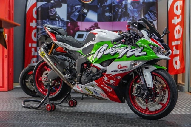 Kawasaki zx-6r độ bốc lửa trong diện mạo racing