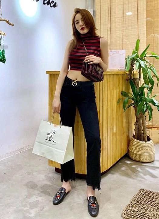 Khi các nàng hậu vbiz cùng diện croptop khoe eo ai sẽ thắng giải phối đồ sành điệu nhất