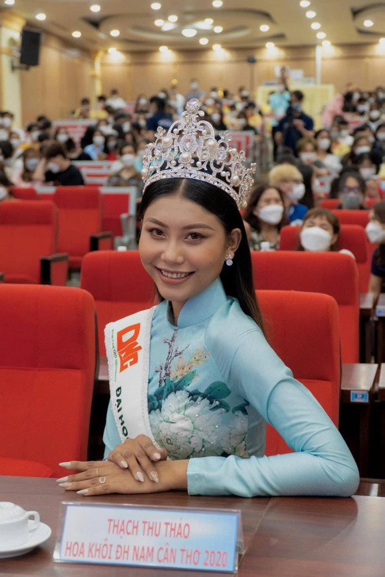 Không nhận ra cô dân tộc khmer được chọn thi miss earth 2022 do thẩm mỹ hay ăn phấn son