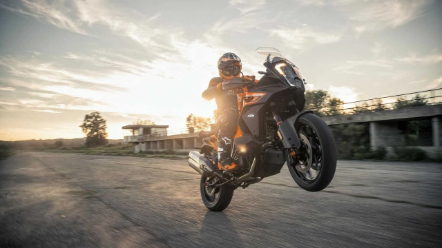 Ktm 1290 super adventure s 2023 đã sẵn sàng chinh phục những dặm đường