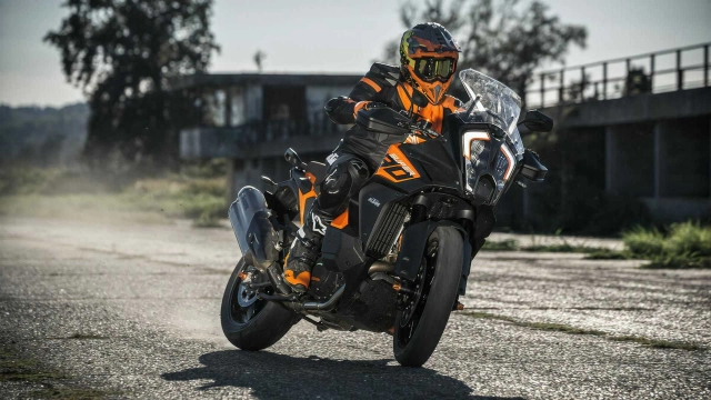 Ktm 1290 super adventure s 2023 đã sẵn sàng chinh phục những dặm đường