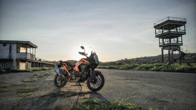 Ktm 1290 super adventure s 2023 đã sẵn sàng chinh phục những dặm đường