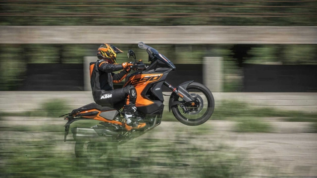 Ktm 1290 super adventure s 2023 đã sẵn sàng chinh phục những dặm đường