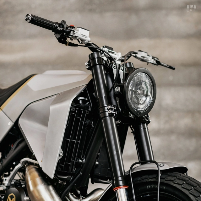 Ktm 300 xc-w đột biến với phong cách street tracker