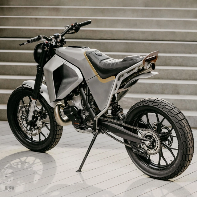 Ktm 300 xc-w đột biến với phong cách street tracker