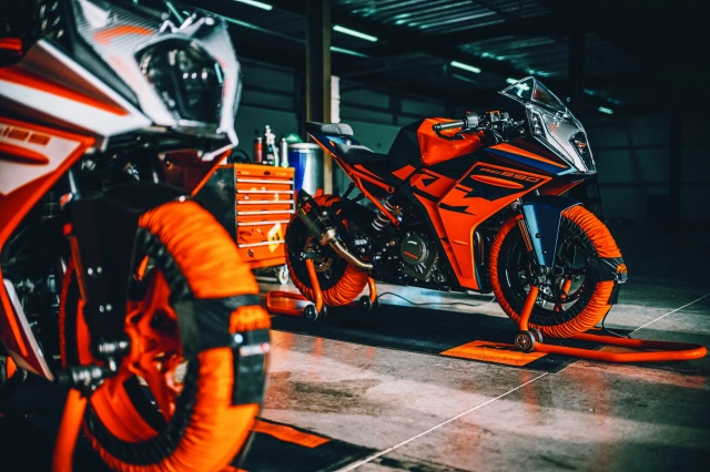 Ktm rc390 chính thức trở lại thị trường việt nam với ngoại hình hoàn toàn mới