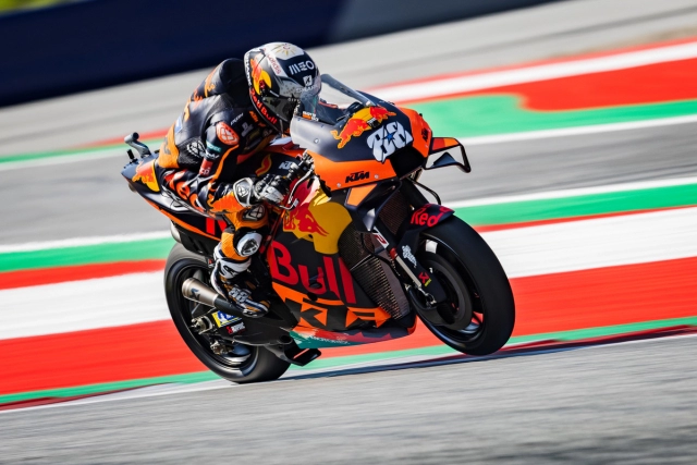 Ktm thất vọng với lốp michelin trong cuộc đua motogp