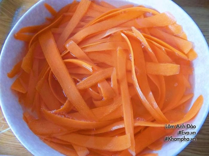 Làm mứt cà rốt không cần nước vôi trong đơn giản mà ngon đón tết