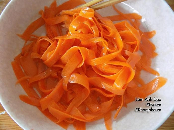 Làm mứt cà rốt không cần nước vôi trong đơn giản mà ngon đón tết