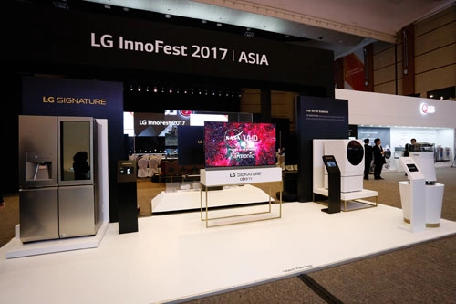 Lg trình làng tv oled dán tường siêu mỏng