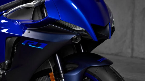 Lộ diện yamaha r1 2022 ăn theo phong cách của đàn em r7