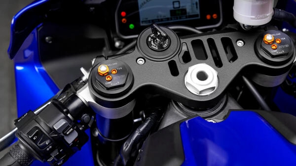 Lộ diện yamaha r1 2022 ăn theo phong cách của đàn em r7