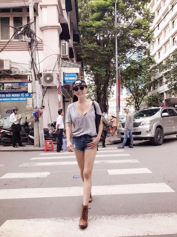 Mc nguyễn cao kỳ duyên 54 tuổi vẫn tự tin mặc sexy như gái đôi mươi