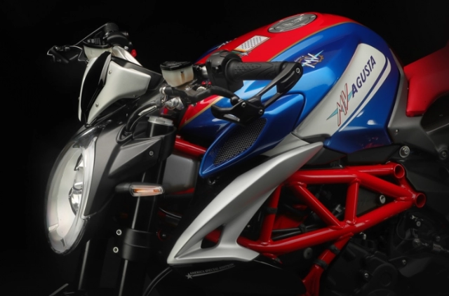 Mv agusta brutale 800 và dragster 800 sẽ được cách mạng hóa vào cuối năm nay