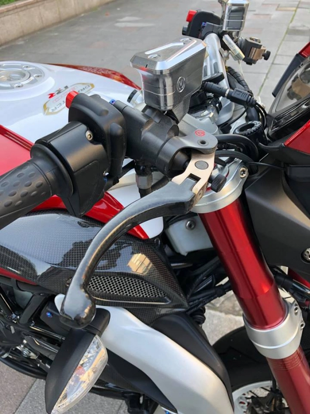 Mv agusta dragster 800rr độ nổ mắt với thương hiệu motor corse