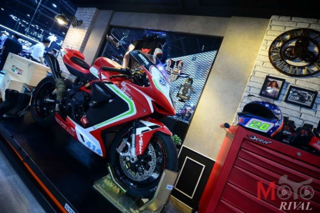 Mv agusta giới thiệu f3 800 rc với 3 mẫu xe mới tại motor expo 2018