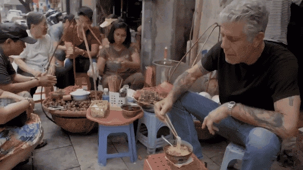 Những quán ăn việt ghi dấu chân anthony bourdain người đầu bếp đưa ẩm thực việt ra thế giới