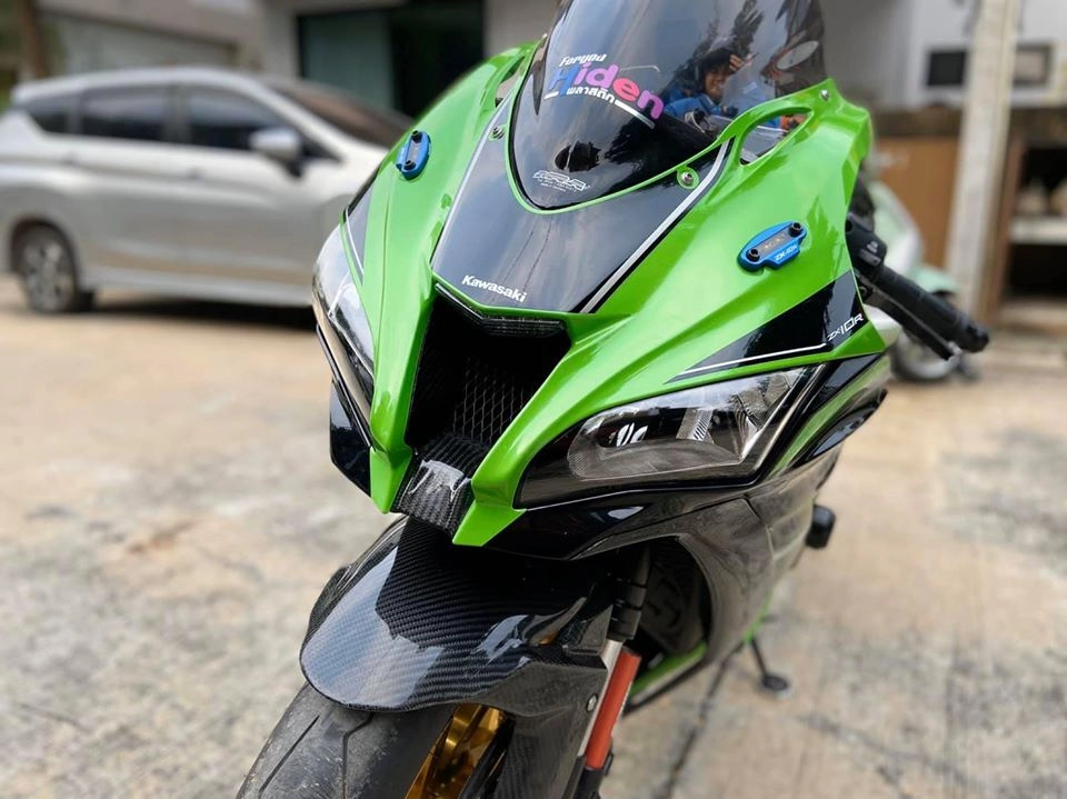 Ninja zx-10r cực chất trong bản độ toàn diện trên đất thái