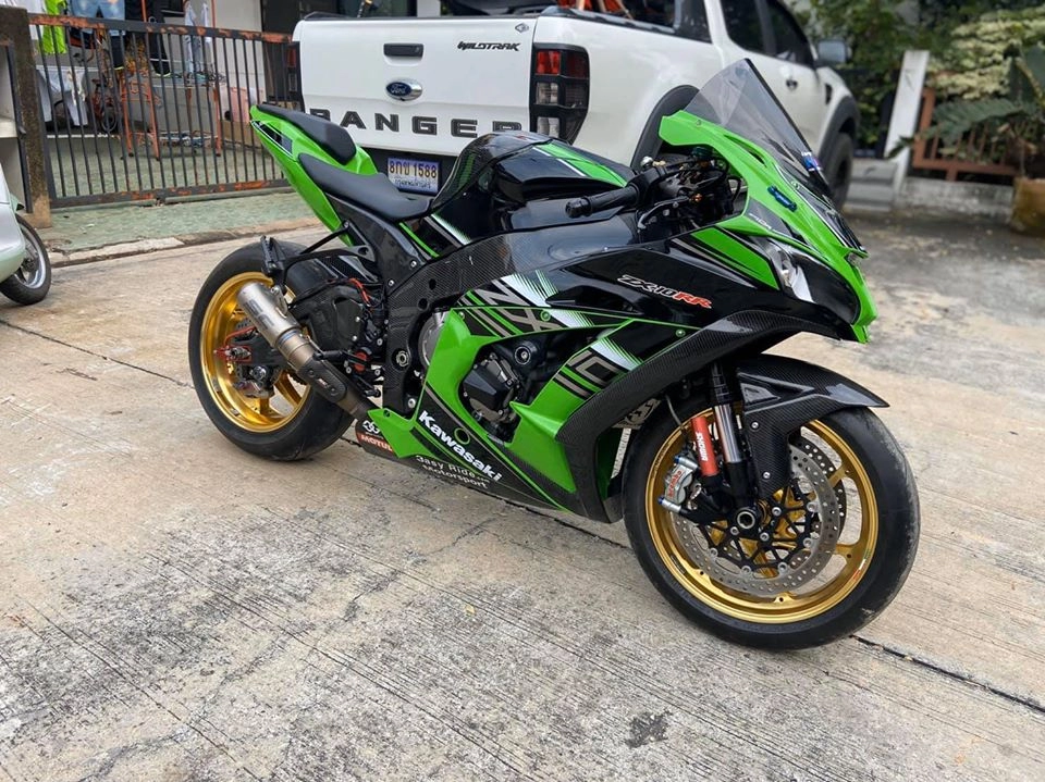 Ninja zx-10r cực chất trong bản độ toàn diện trên đất thái