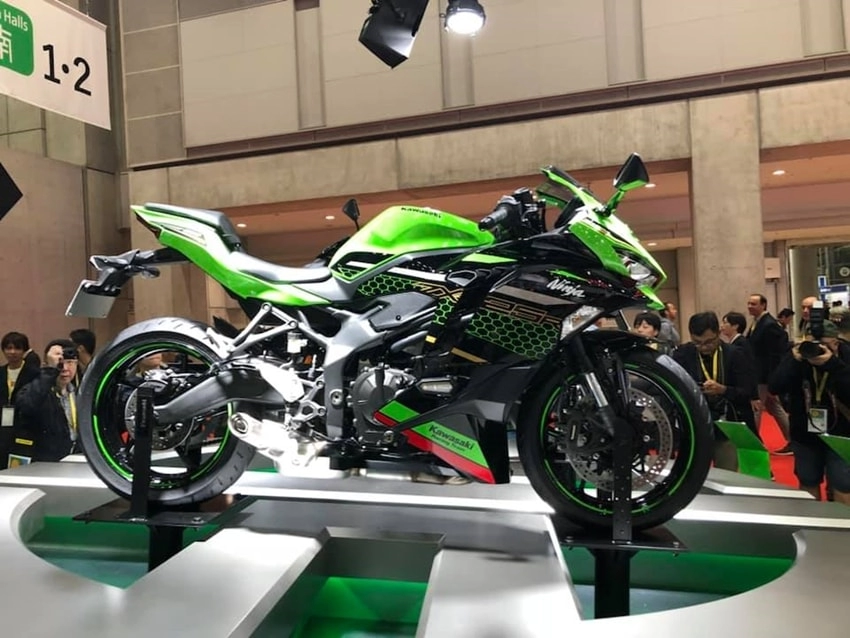 Ninja zx-25r được giới thiệu loạt màu mới trước khi ra mắt chính thức