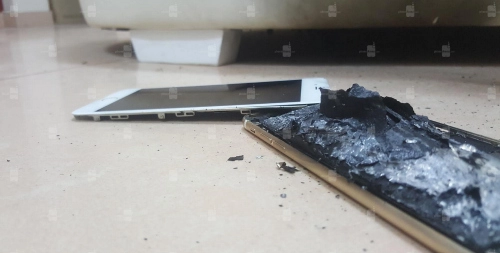 Nóng apple iphone 6s lại phát nổ sau khi sạc pin