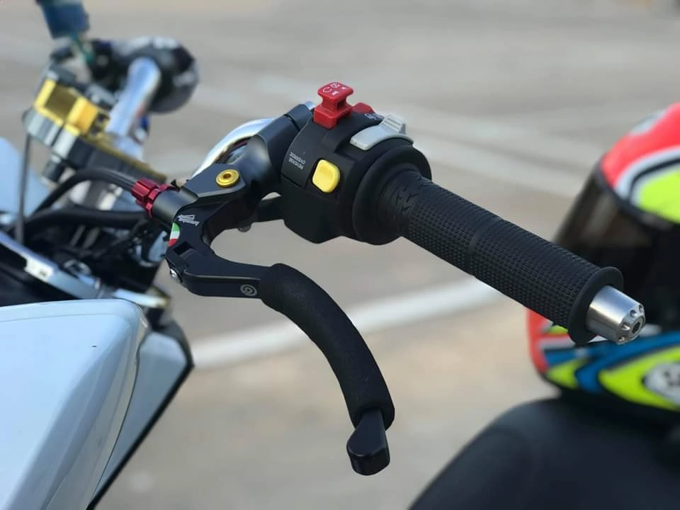 Pcx 150 2018 độ mang vẻ đẹp giản đơn của biker xứ chùa vàng