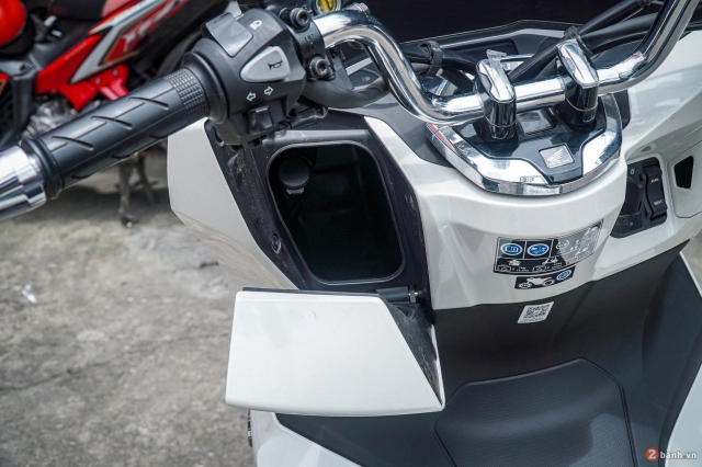 Pcx 160 hybrid gia nhập thị trường việt với giá bán không rẻ