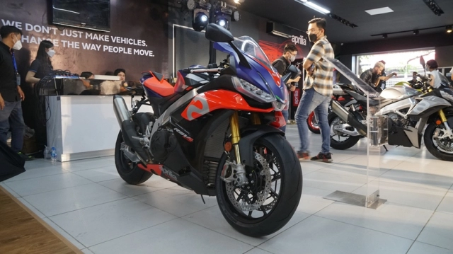 Piaggio ra mắt cửa hàng motoplex để phân phối aprilia và moto guzzi tại việt nam
