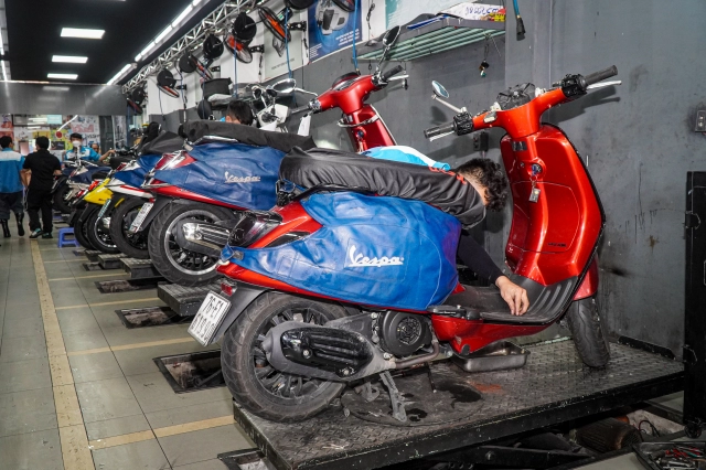 Piaggio topcom nguyễn văn trỗi lột xác với nhận diện thương hiệu mới motoplex