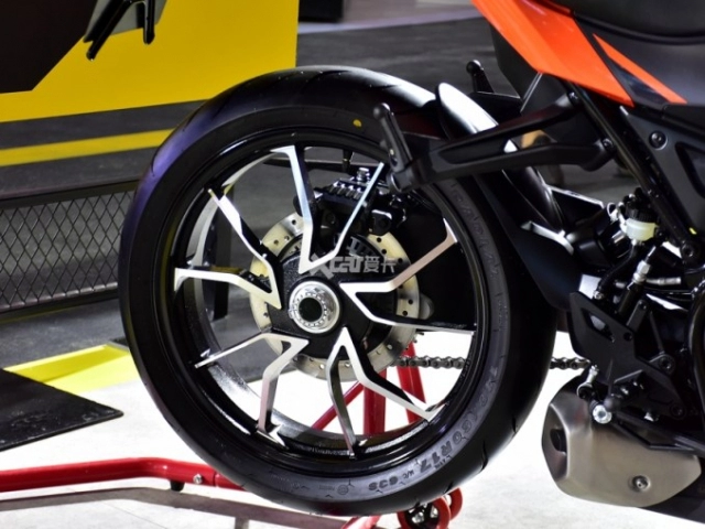 Qjmotor r250 2021 sportbike 250cc trang bị gắp đơn giá cực rẻ chỉ từ 70 triệu đồng