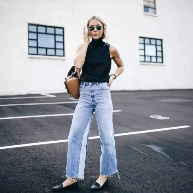 Quên jeans ống côn đi mùa hè phải mặc kiểu quần jeans này mới mát