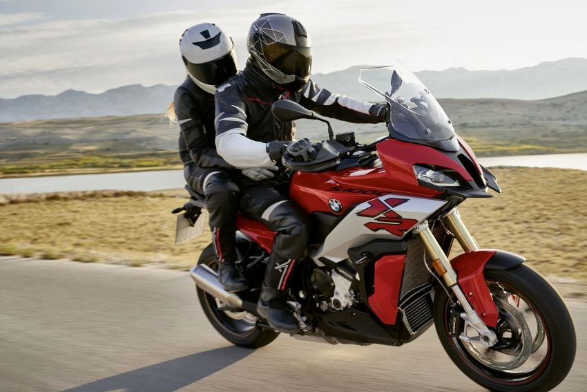 Ra mắt bmw s1000xr 2020 với diện mạo hoàn toàn mới đầy hấp dẫn