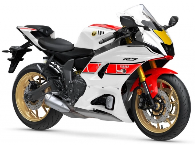 Ra mắt gia đình yamaha r1 r7 r3 r125 60th anniversary livery