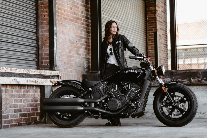 Ra mắt indian scout bobber sixty với giá hơn 200 triệu đồng